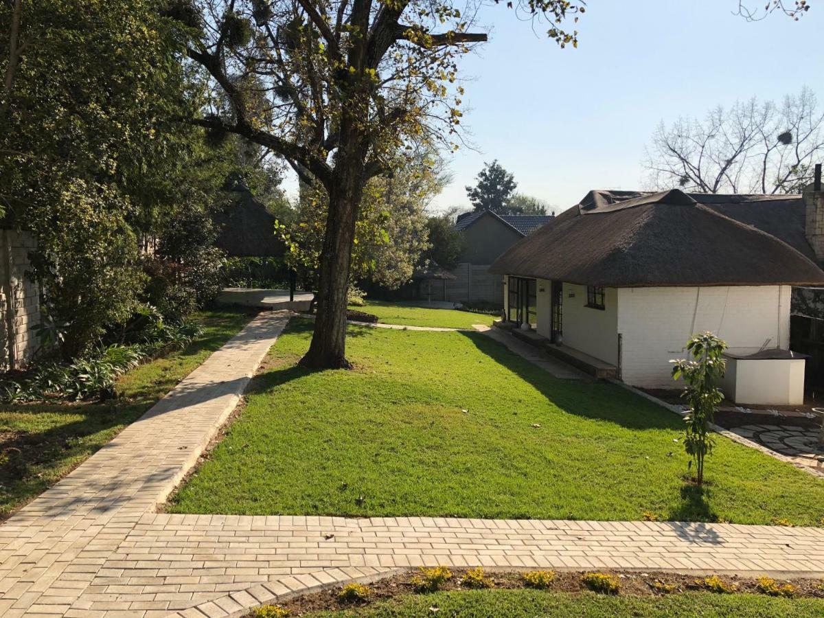 Muco Guest House Johannesburg Exteriör bild